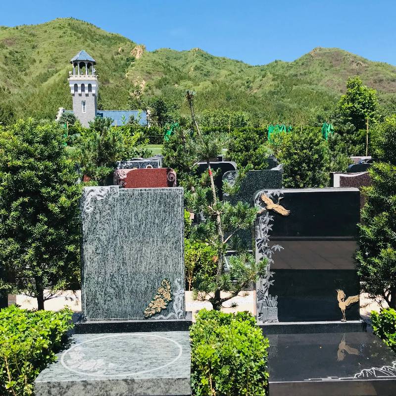 圣福园立碑1