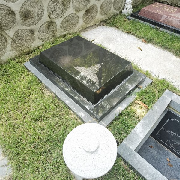 福地千秋