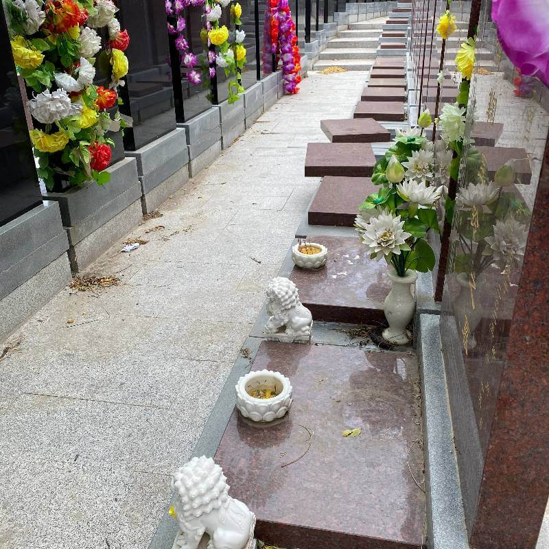 九里山公墓二区天龙园立碑