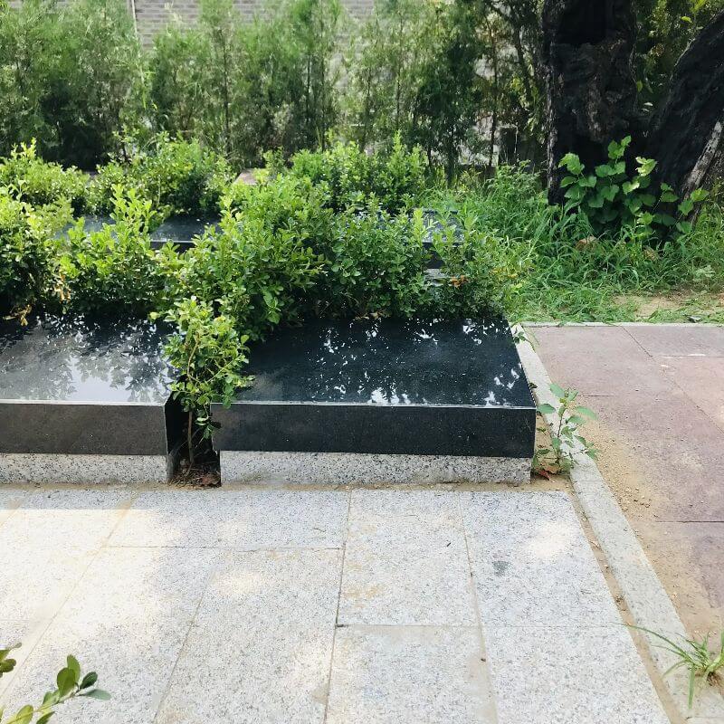 九里山公墓二区艺术卧碑2