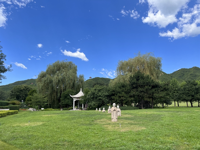 如何区别北京陵园与公墓