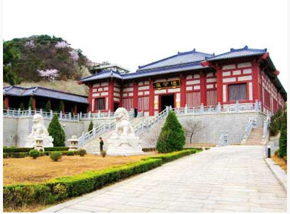 延庆长城华人怀思堂绿化和建筑风格怎么样？