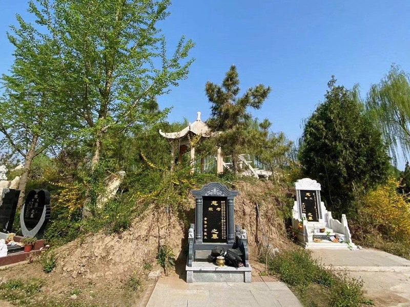 到达人生的彼岸——德芳潭陵园